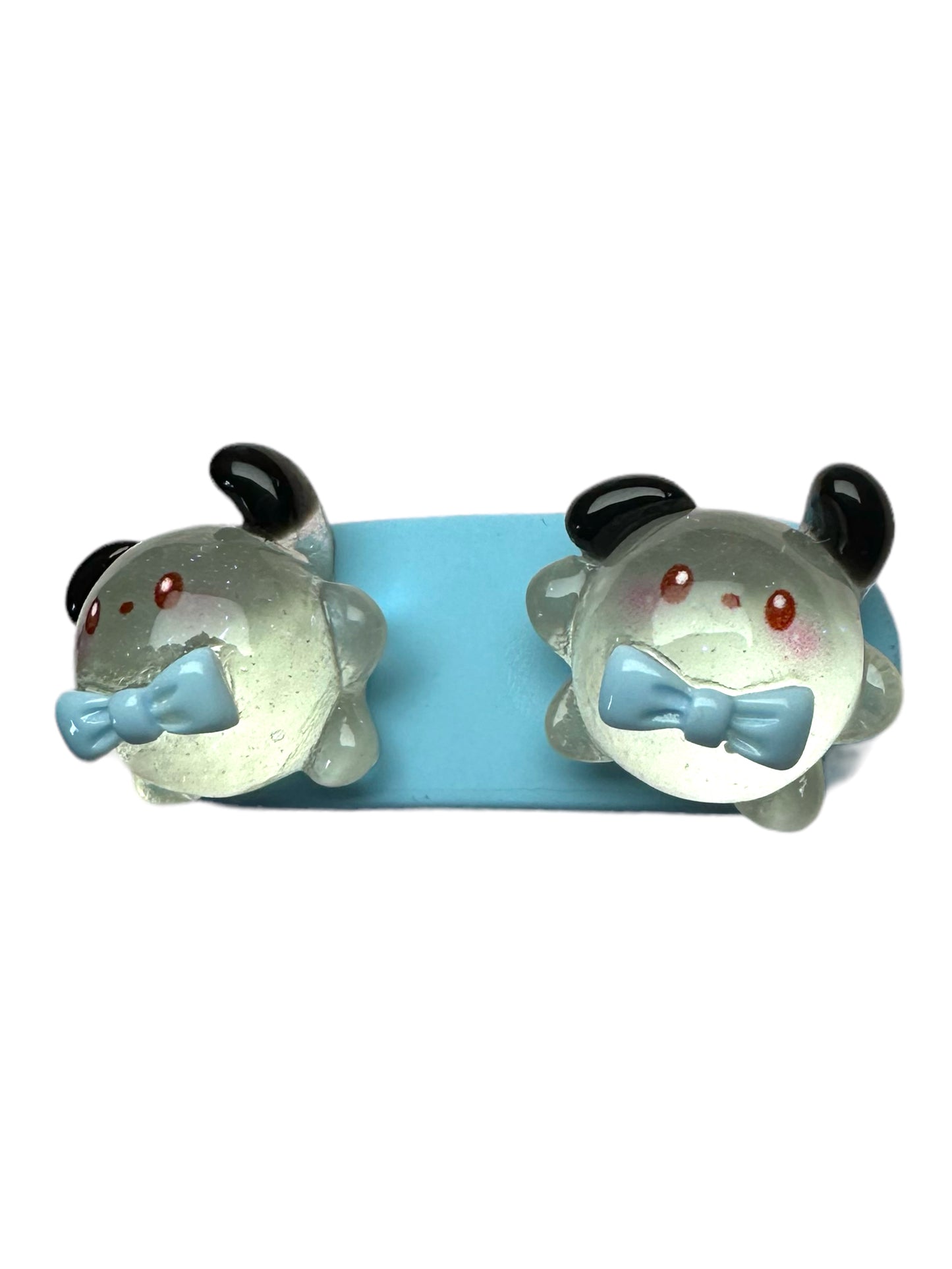 Barrette 23 - Pochacco bleu tendre