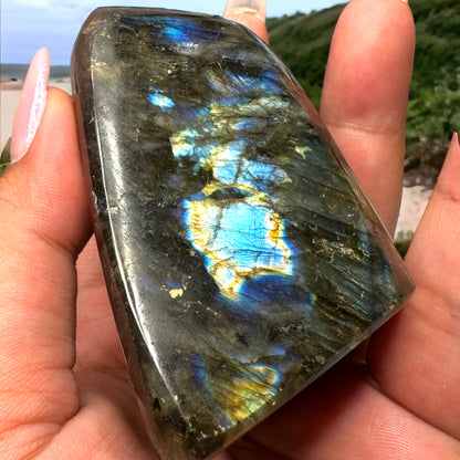 Labradorite Free Form